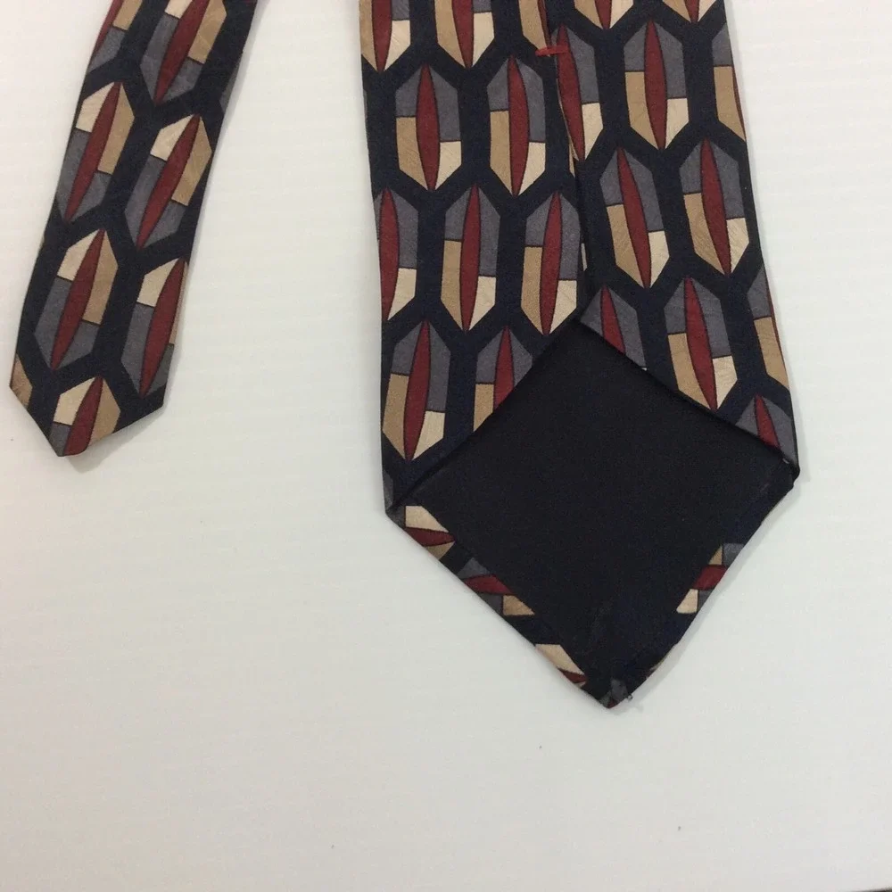 Louis Feraud mens neck